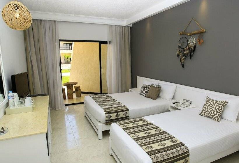 اتاق استاندارد سه نفره, Meraki Resort  Adults Only