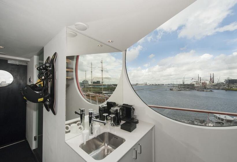 اتاق استاندارد, Botel