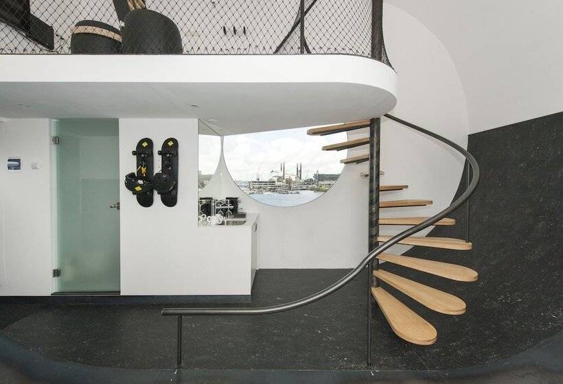 اتاق استاندارد, Botel