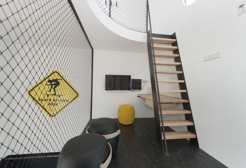 اتاق استاندارد, Botel