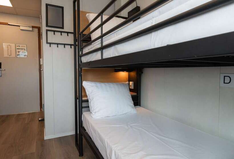 اتاق استاندارد چهار تخته, Botel