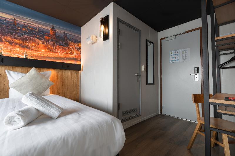 اتاق استاندارد, Botel