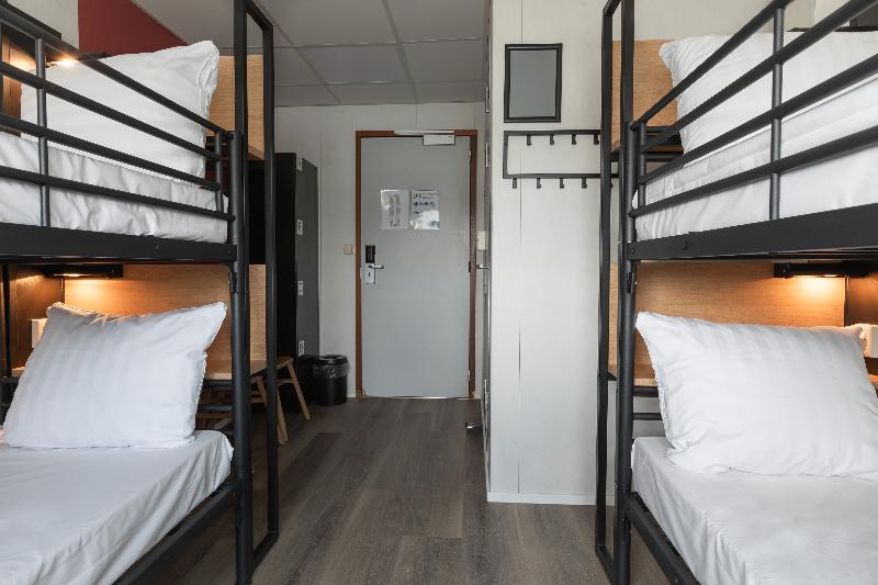 اتاق استاندارد چهار تخته, Botel