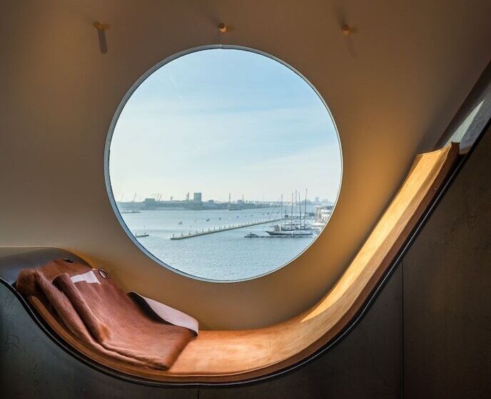 اتاق استاندارد, Botel