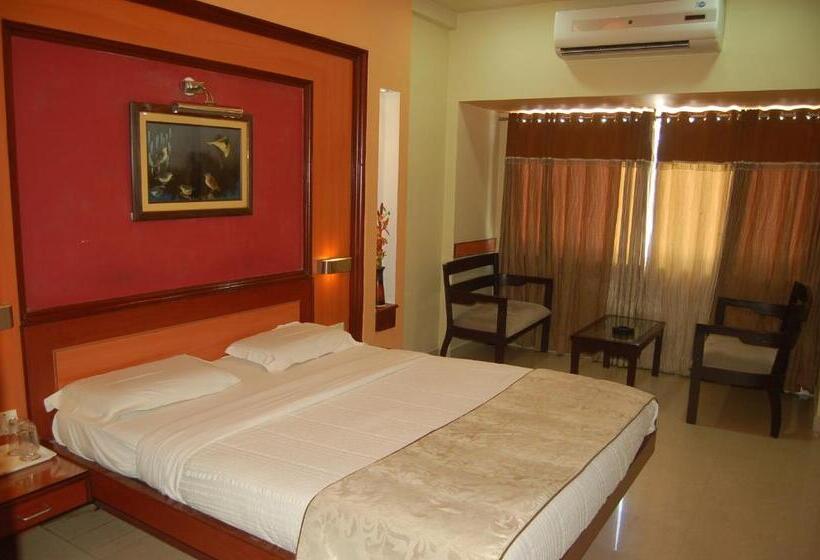 اتاق لوکس, Holiday Resort