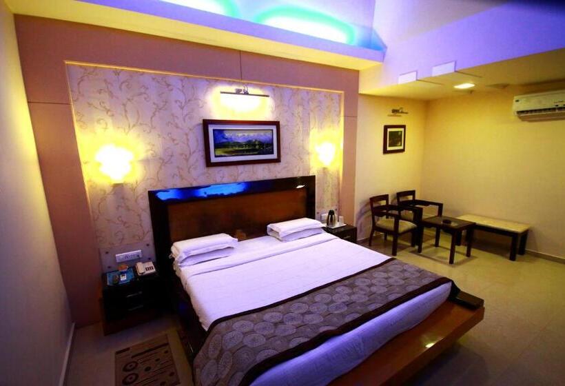 اتاق لوکس, Holiday Resort