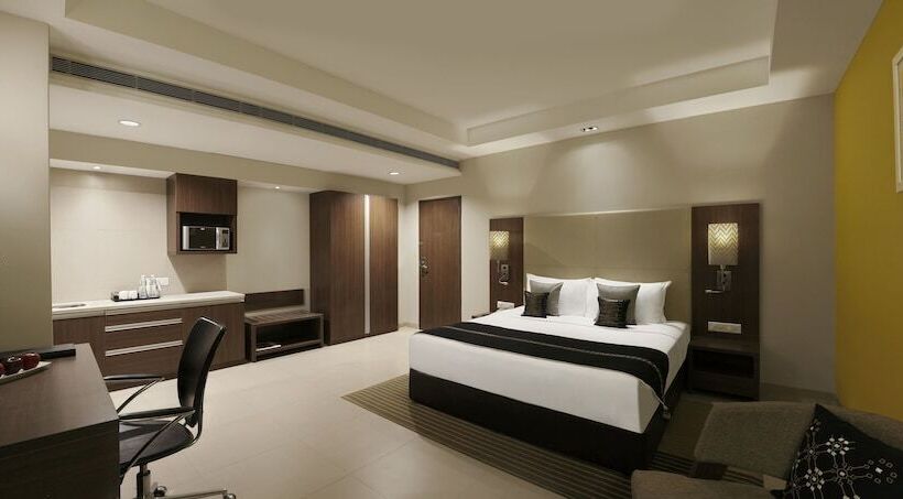 غرفة تنفيذية, Grand Mercure Vadodara Surya Palace