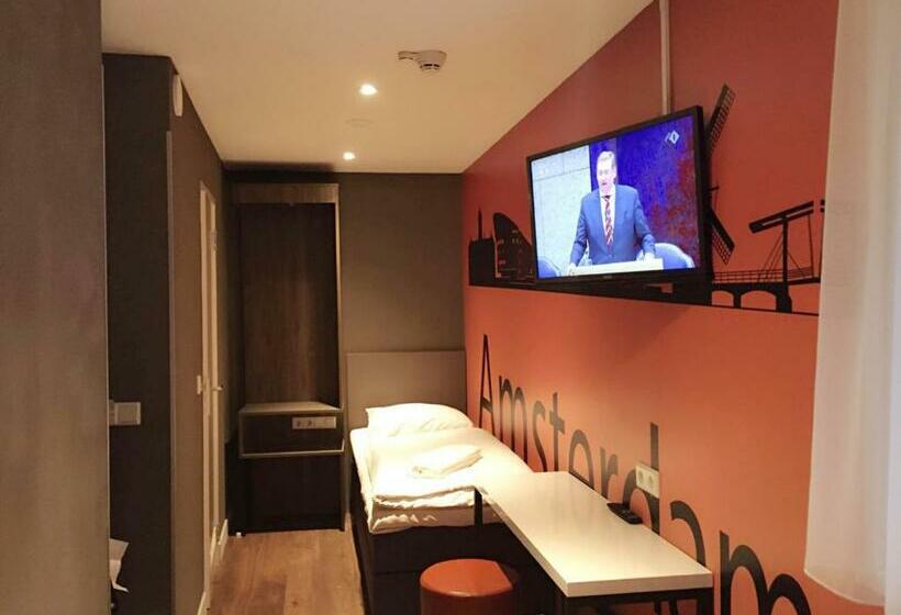 スタンダードシングルルーム, The Old Nickel