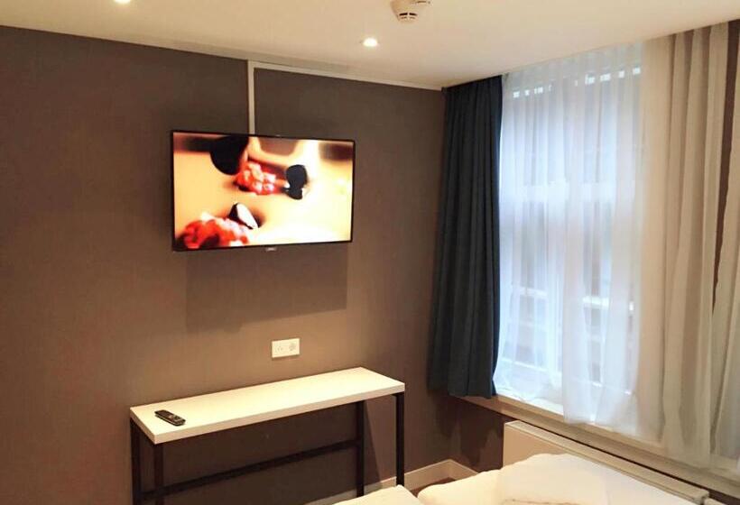 スタンダードルーム, The Old Nickel