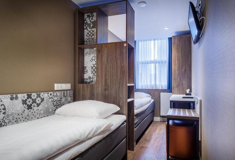 スタンダードルーム, The Old Nickel