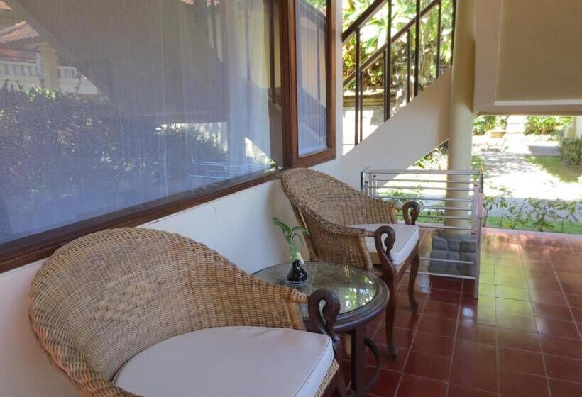 חדר סטנדרט, Besakih Beach