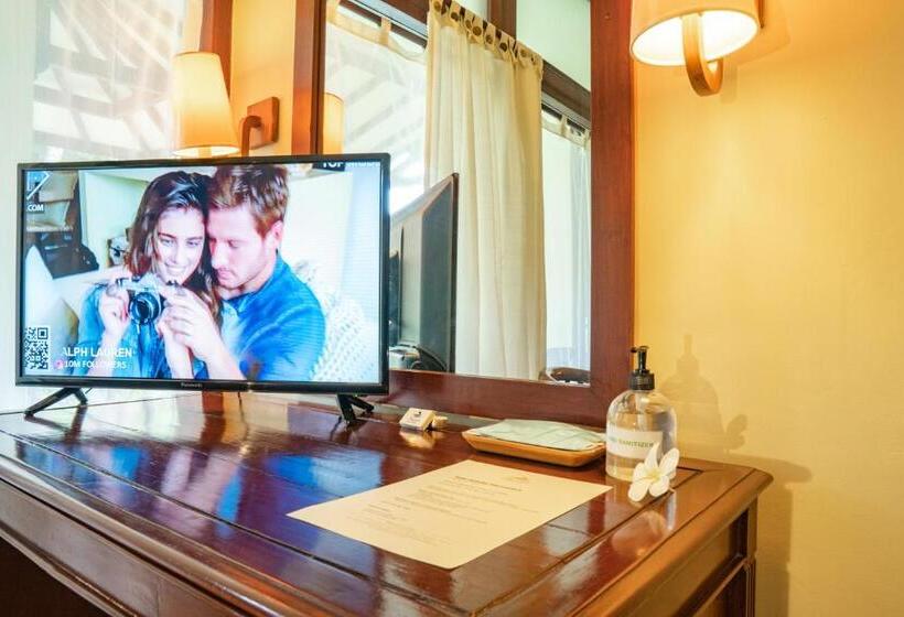 בקתה סופריור, Besakih Beach