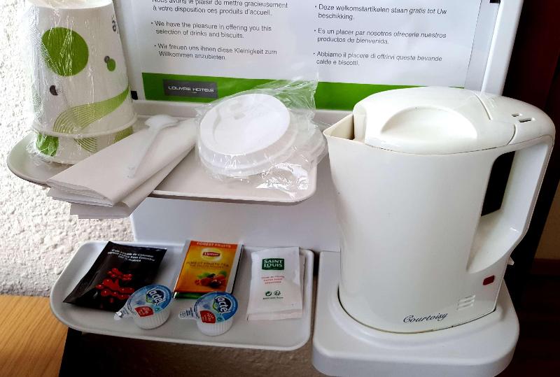 スタンダードルーム, Hôtel Restaurant Campanile Aurillac