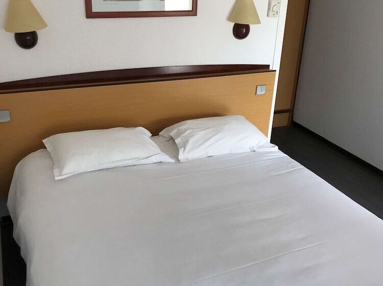 스탠다드 룸 더블 침대, Campanile Cahors