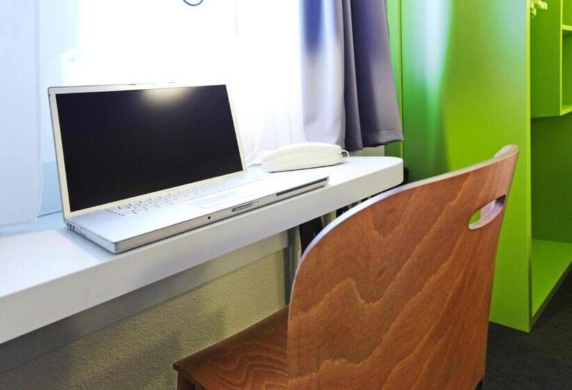 Номер Стандарт, Campanile Paris Ouest   Gennevilliers Barbanniers