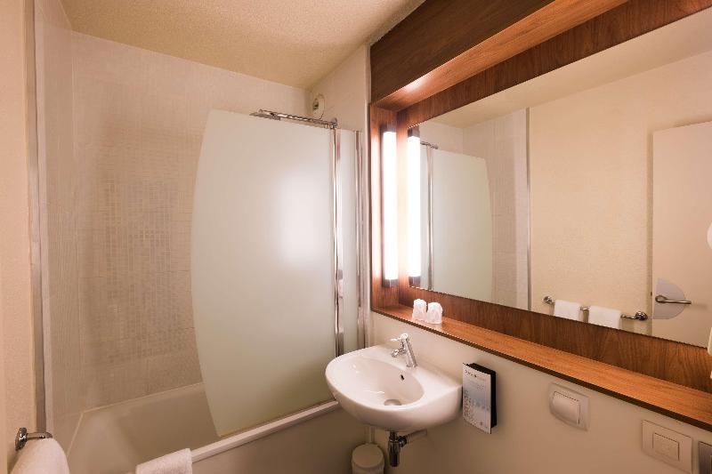 Номер Стандарт, Campanile Toulon  La Seyne Sur Mer  Sanary