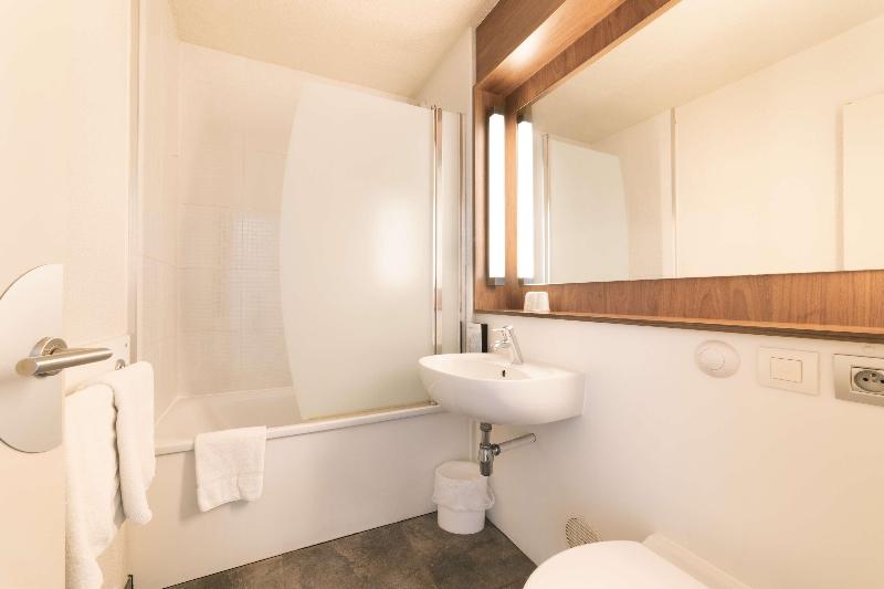 Номер Стандарт, Campanile Toulon  La Seyne Sur Mer  Sanary