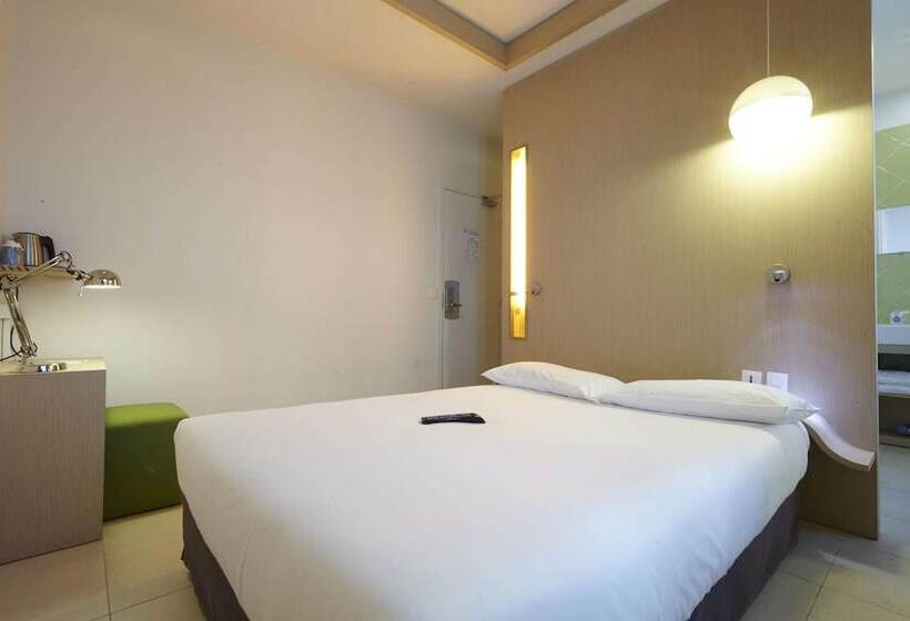 スーペリアールーム, Kyriad Paris 10   Canal Saint Martin   République