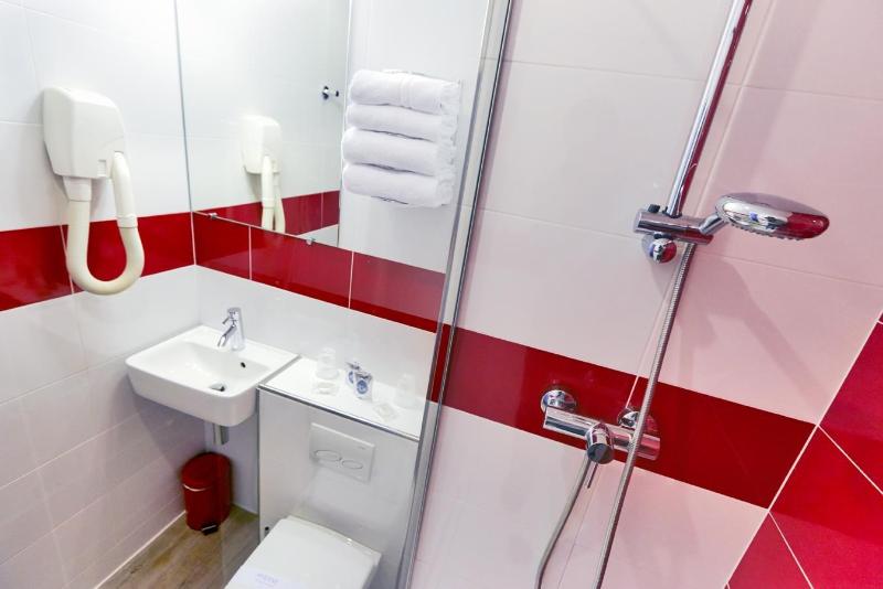 スタンダードルーム, Kyriad Paris 10   Canal Saint Martin   République