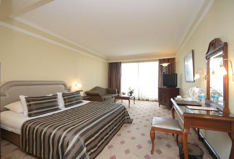 غرفة قياسية, Karaca