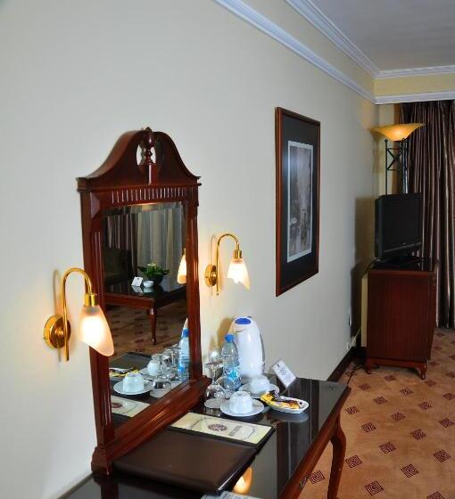 חדר סטנדרט, Karaca