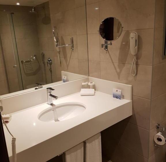 חדר דלוקס, Karaca