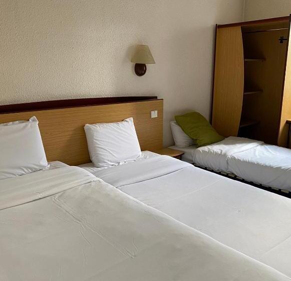 スタンダードルーム, Kyriad Le Blanc Mesnil