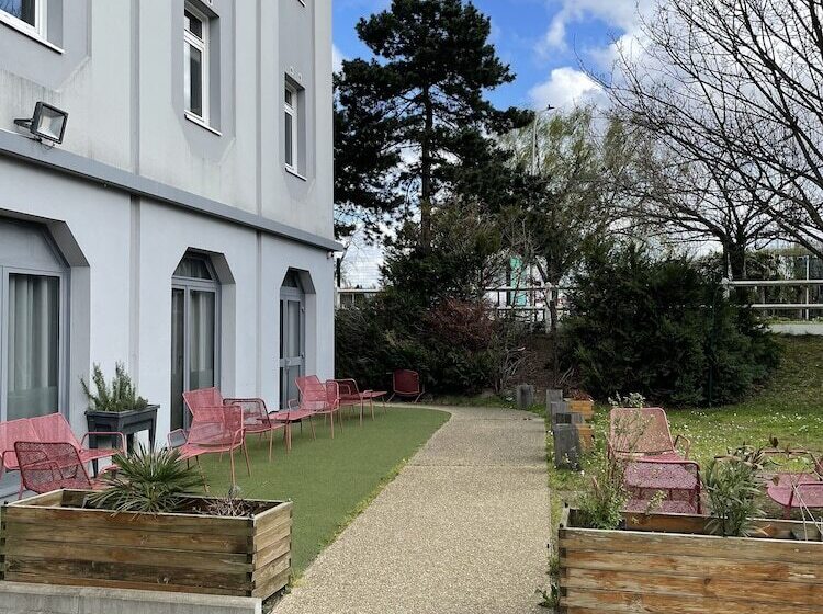 スタンダードルーム, Kyriad Le Blanc Mesnil