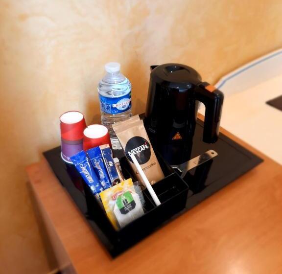 小型套房, Logis Hôtel Restaurant Le Medicis