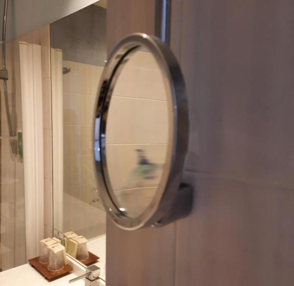 小型套房, Logis Hôtel Restaurant Le Medicis