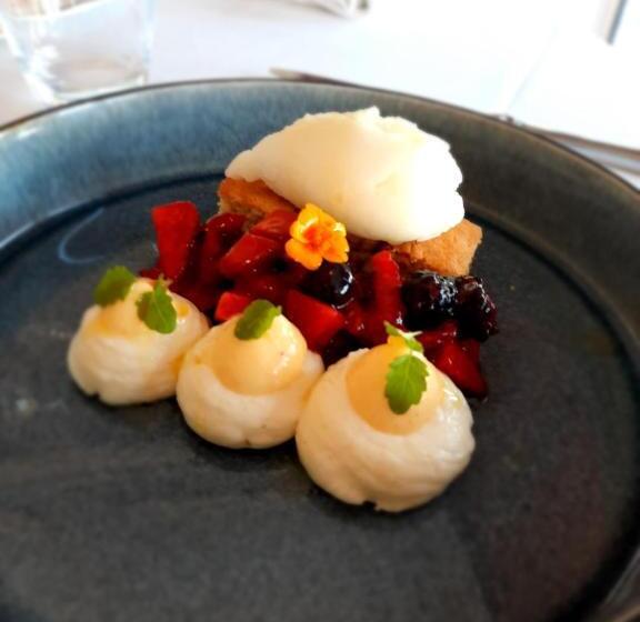 小型套房, Logis Hôtel Restaurant Le Medicis