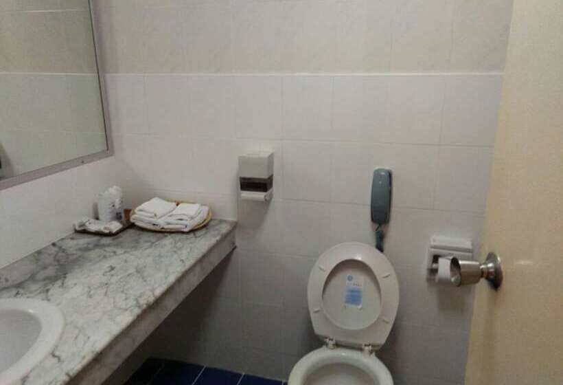 חדר דלוקס, Pailyn