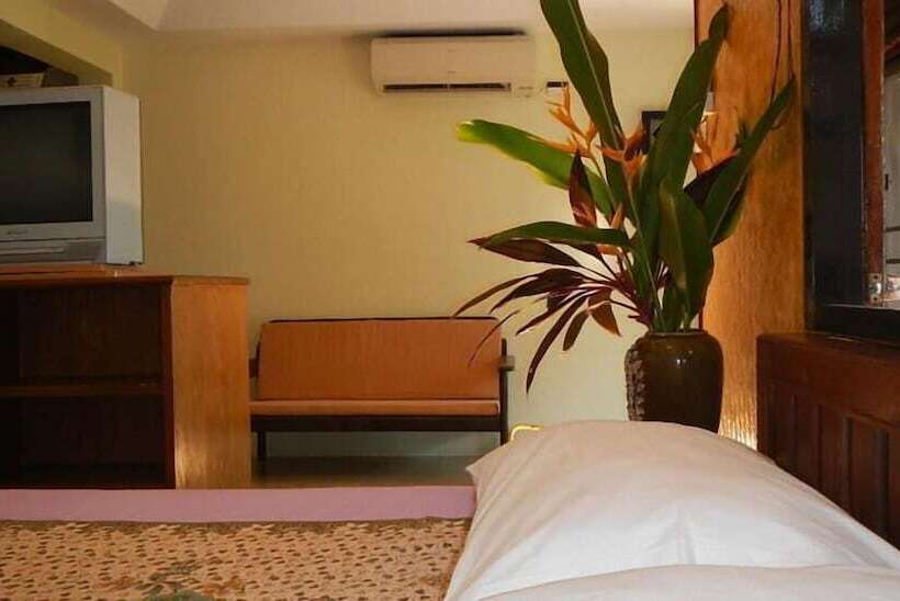 スーペリアーバンガロー, Sunrise Bungalow