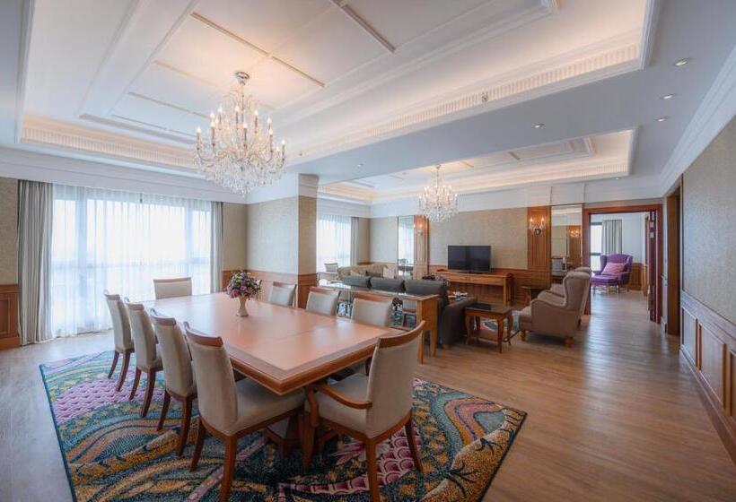 高级套房, The Empress Hotel   Sha Extra Plus