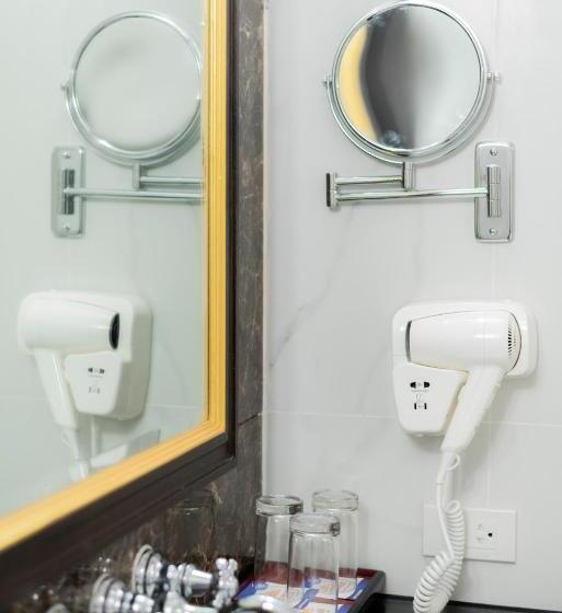 标准工作室, The Empress Hotel   Sha Extra Plus