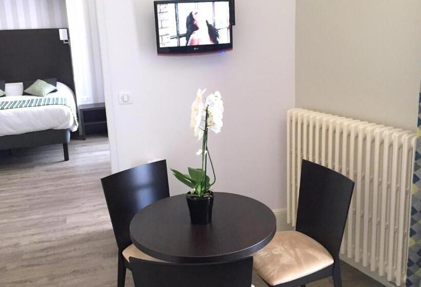 스탠다드 트리플 룸, De La Basilique