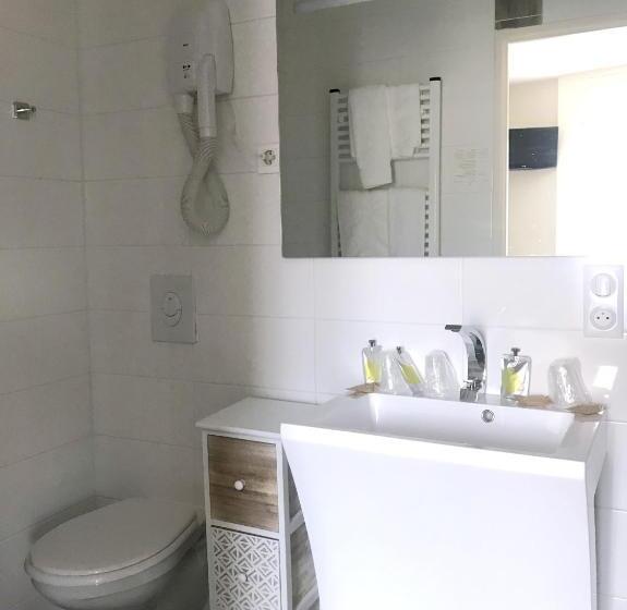 스탠다드 트리플 룸, De La Basilique