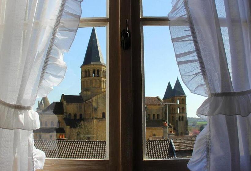 스탠다드 트리플 룸, De La Basilique