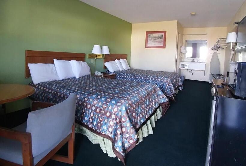 Номер Стандарт 2 Двуспальные Кровати, Americas Best Value Inn Edenton
