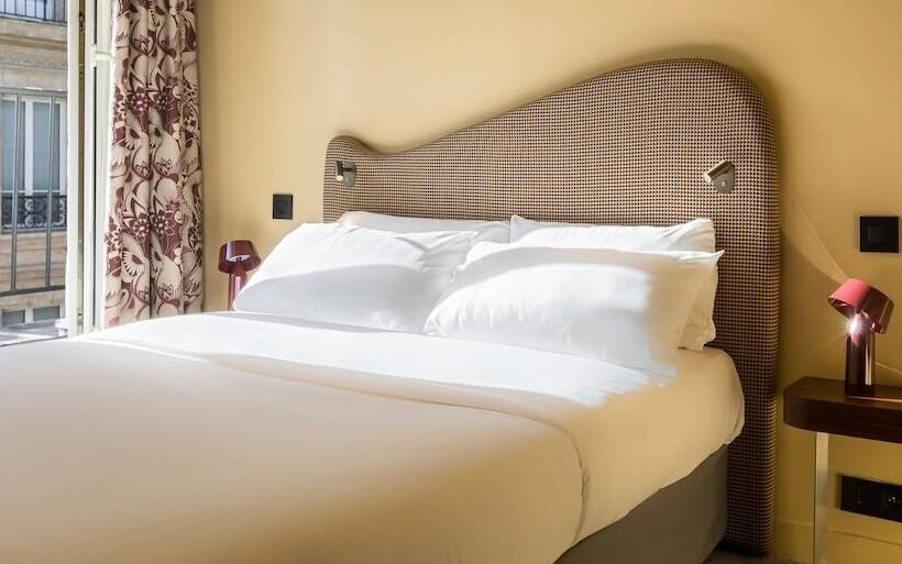 اتاق سوپریور, Belloy Saint Germain