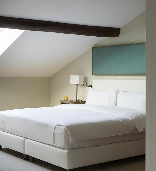 جناح عائلي, Château De Montcaud