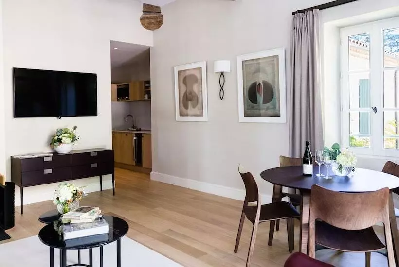 1 Schlafzimmer Apartment, Château De Montcaud