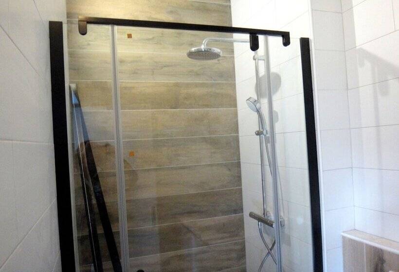 스탠다드 룸, De La Basilique