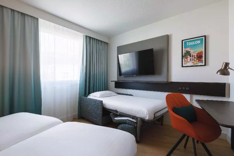 スタンダードルーム, Holiday Inn Toulon City Centre, An Ihg