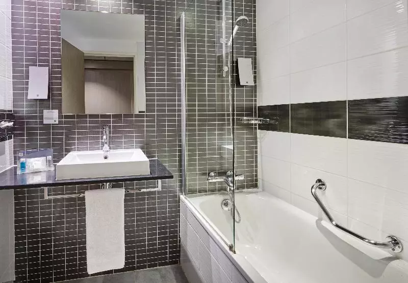 スタンダードルーム, Holiday Inn Toulon City Centre, An Ihg
