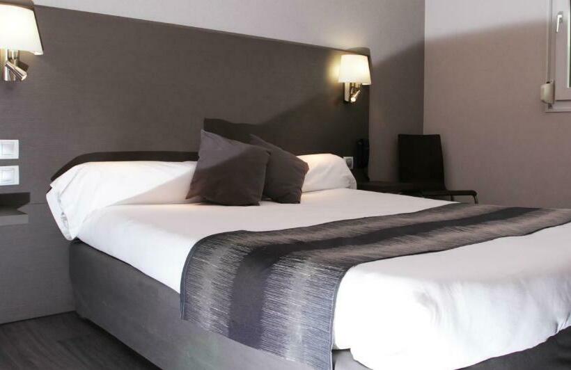 スタンダードシングルルーム, Logis Hôtel Le Mas De Jossyl