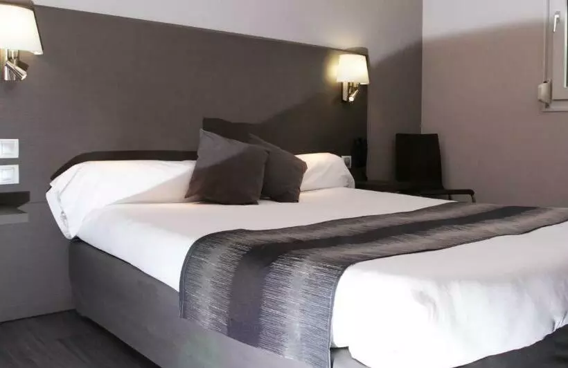 スタンダードシングルルーム, Logis Hôtel Le Mas De Jossyl