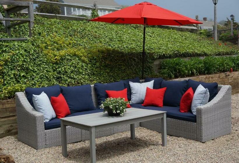 サイドオーシャンビュースタンダードルーム, Chatham Tides