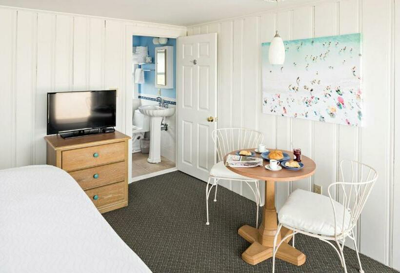 サイドオーシャンビュースタンダードルーム, Chatham Tides