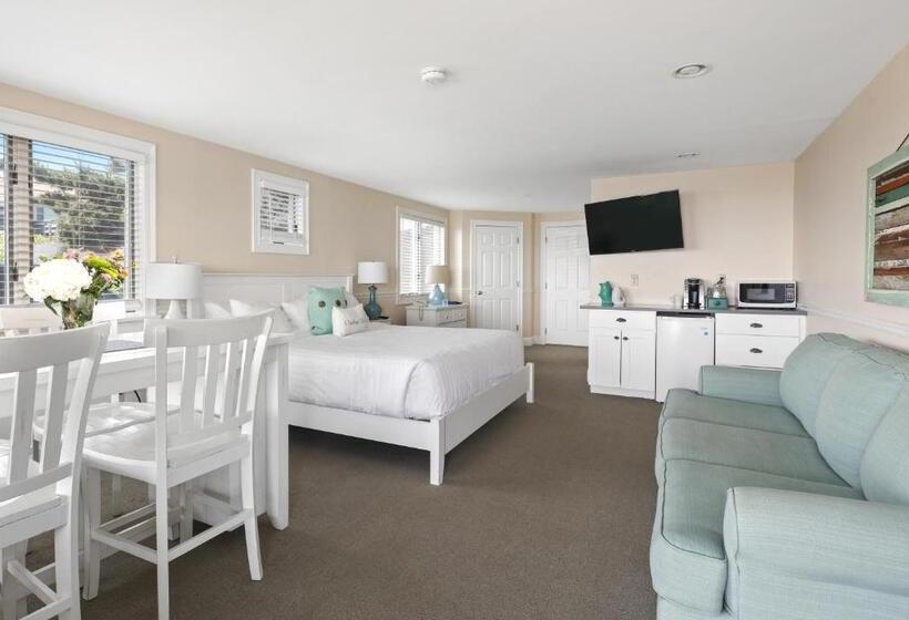 スイート, Chatham Tides